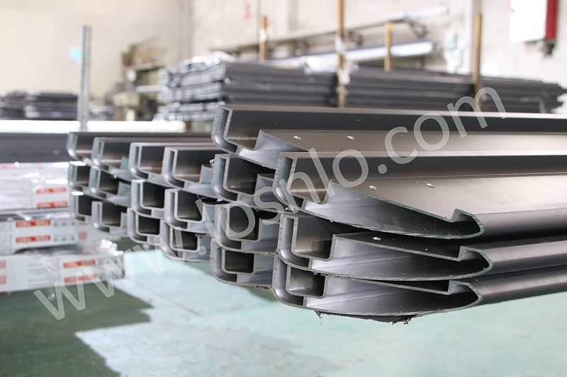 樓上樓高端門窗之內平開下懸窗的幾個配件細節(jié)