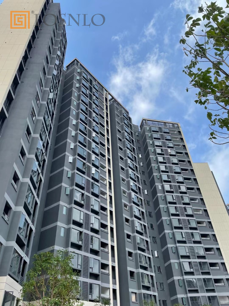 樓上樓高端門(mén)窗 | 上坤美湖苑鋁合金門(mén)窗工程案例