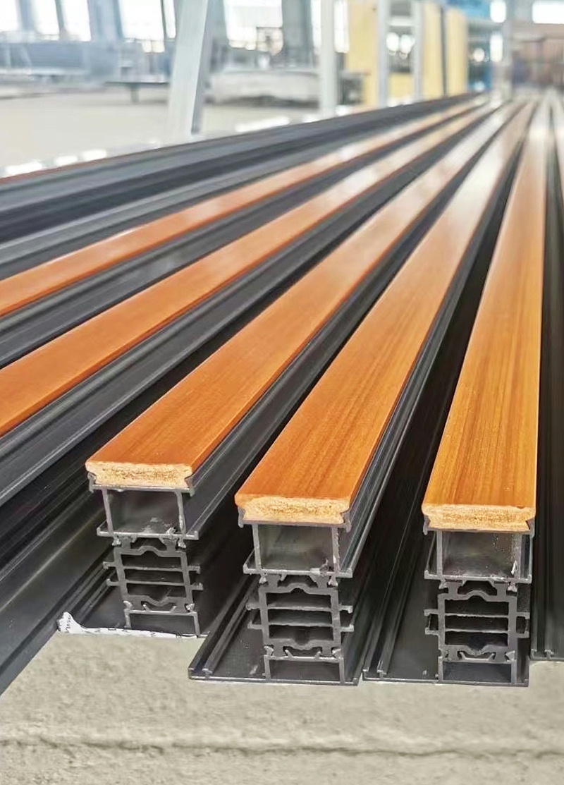 鋁合金門窗怎么選？什么樣的更好用？我家換了三次門窗，可以說一說感受！