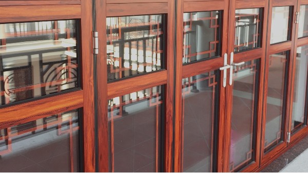 高端鋁合金門(mén)窗立面分格怎么設(shè)計(jì)才夠優(yōu)秀？進(jìn)來(lái)看就學(xué)會(huì)了！