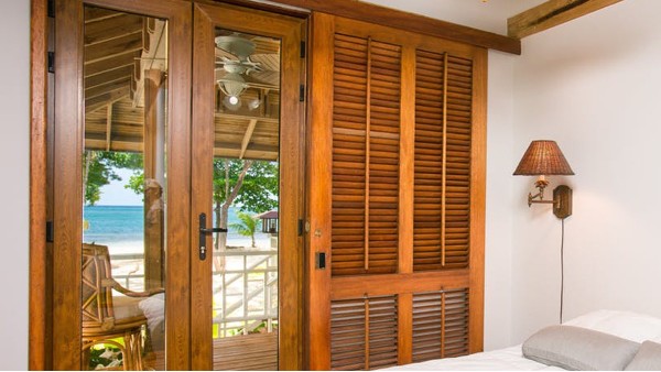 鋁合金門窗多少錢一平米？樓上樓門窗告訴你別再被忽悠！